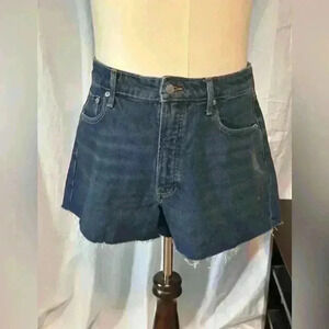 NWT Free Assembly Women’s Shorts Size 12. Cut Off. Dark Wash.